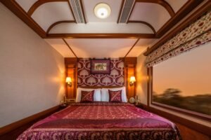 Discover the Luxuries of Travel by Train